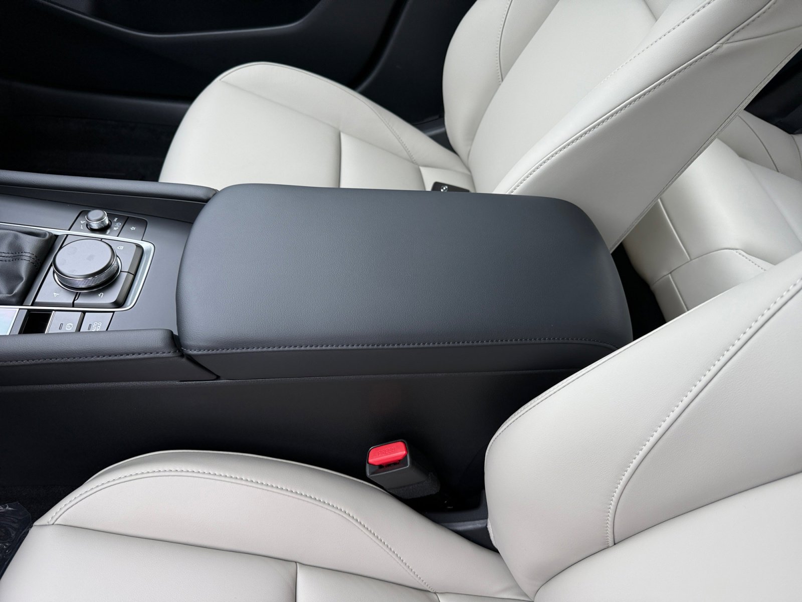 New 2026 MAZDA MAZDA3 2.5 S Preferred image 14