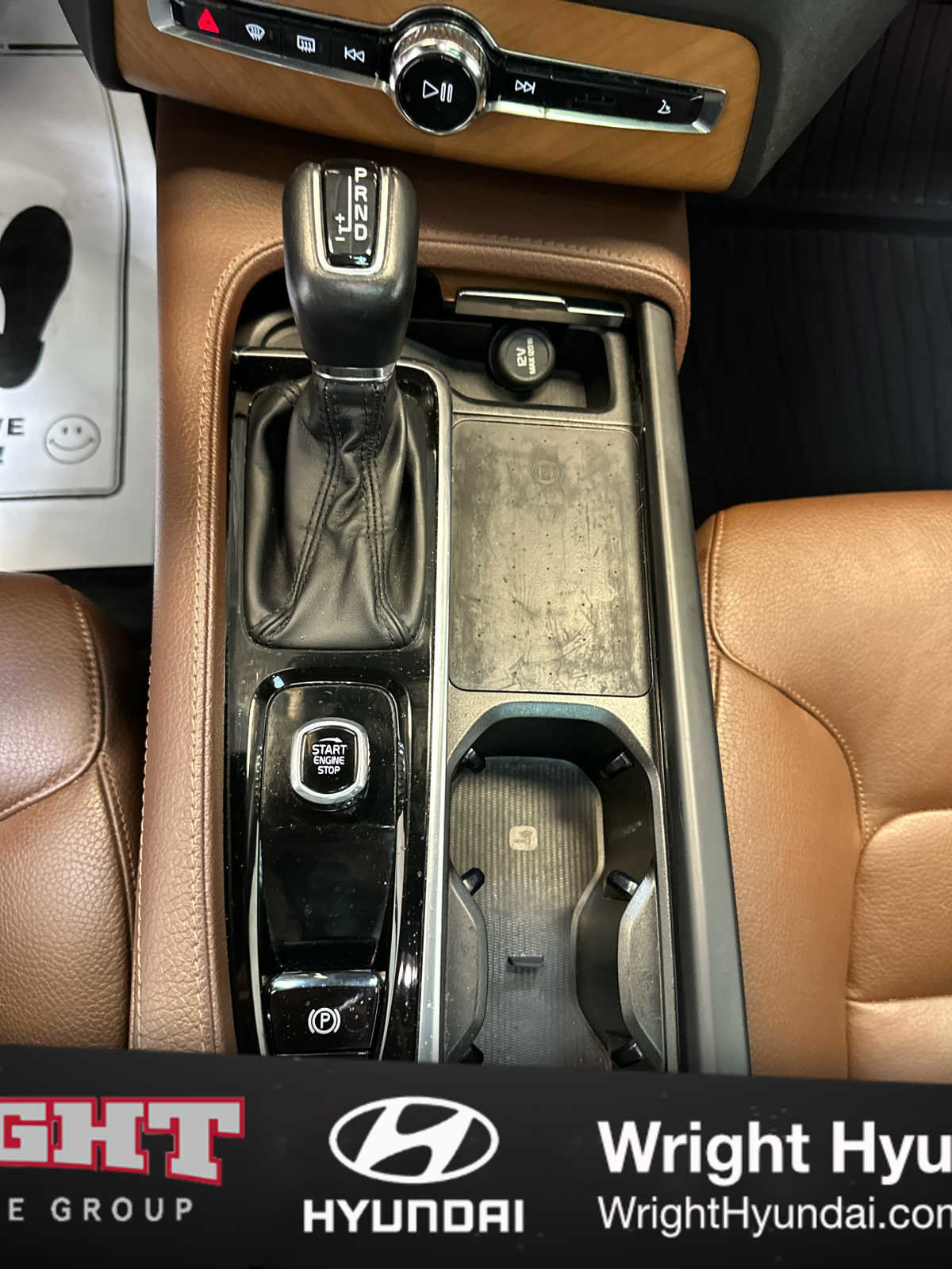 Used 2022 Volvo XC90 T6 Momentum w/ Advanced Package image 23