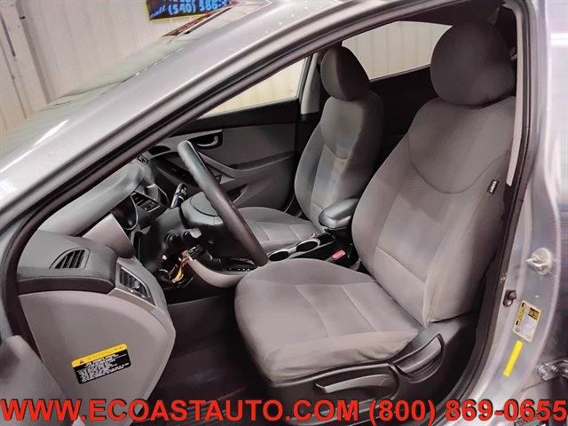 Used 2016 Hyundai Elantra SE w/ Option Group 02 FWD image 10
