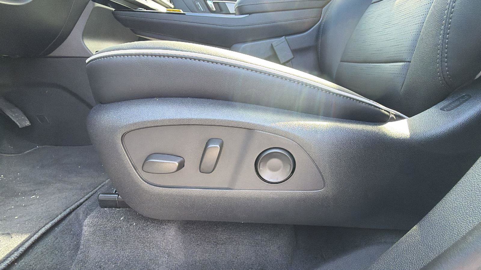 New 2026 Buick Enclave Sport Touring w/ Super Cruise Package image 17