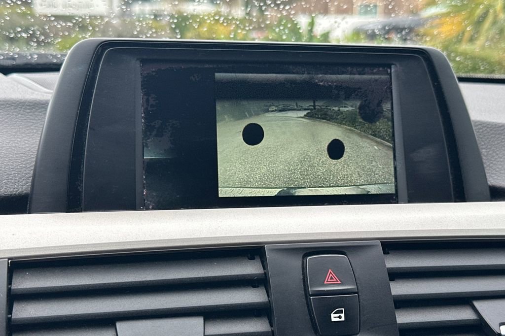 Used 2018 BMW 320i Sedan image 17