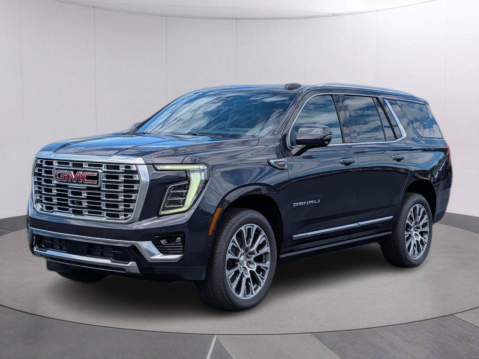 New 2026 GMC Yukon Denali w/ Sun & Power Step Package