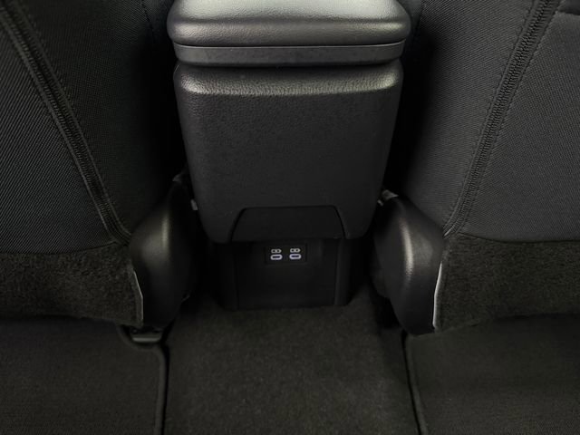 Used 2025 Toyota Prius LE FWD image 33