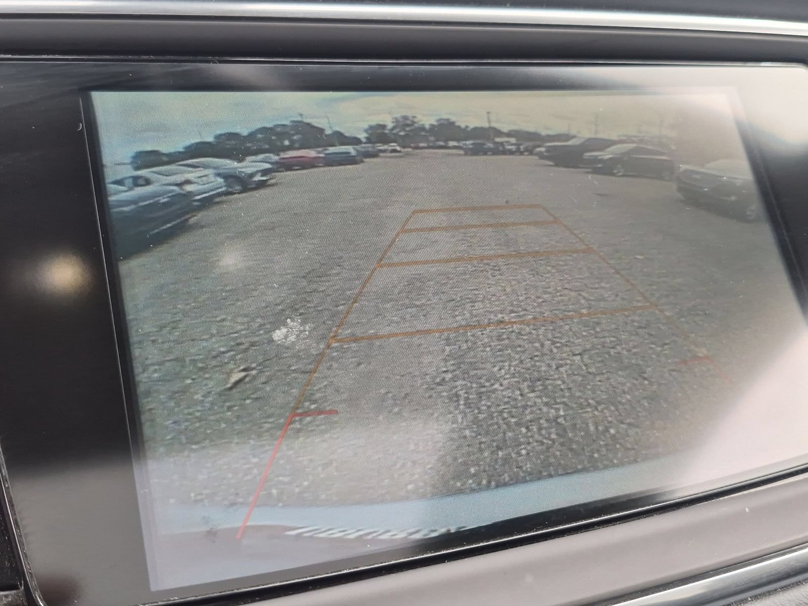 Used 2019 Buick Enclave Essence FWD image 23