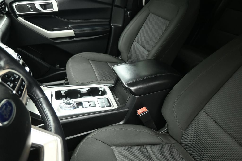 Certified 2022 Ford Explorer XLT RWD image 19