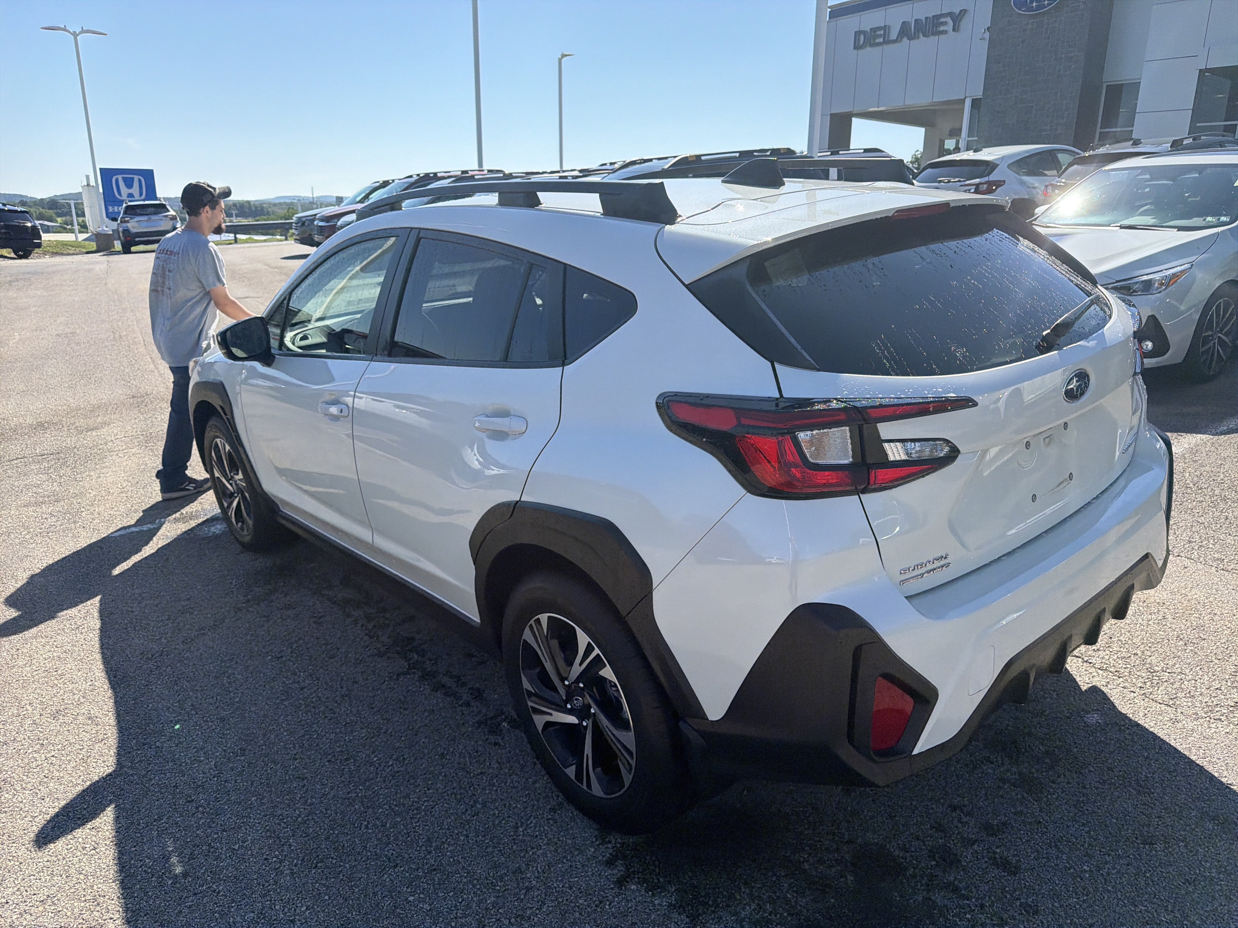Used 2024 Subaru Crosstrek 2.0i Premium AWD/4WD image 7