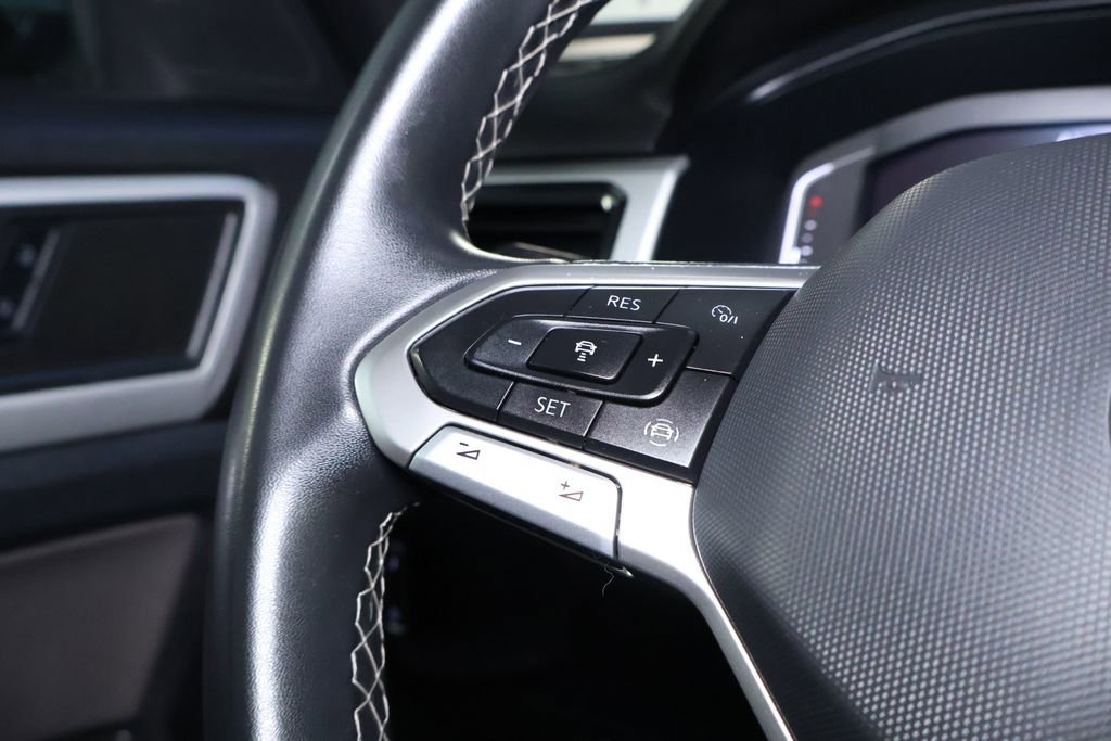 Used 2022 Volkswagen Atlas Cross Sport SE image 22