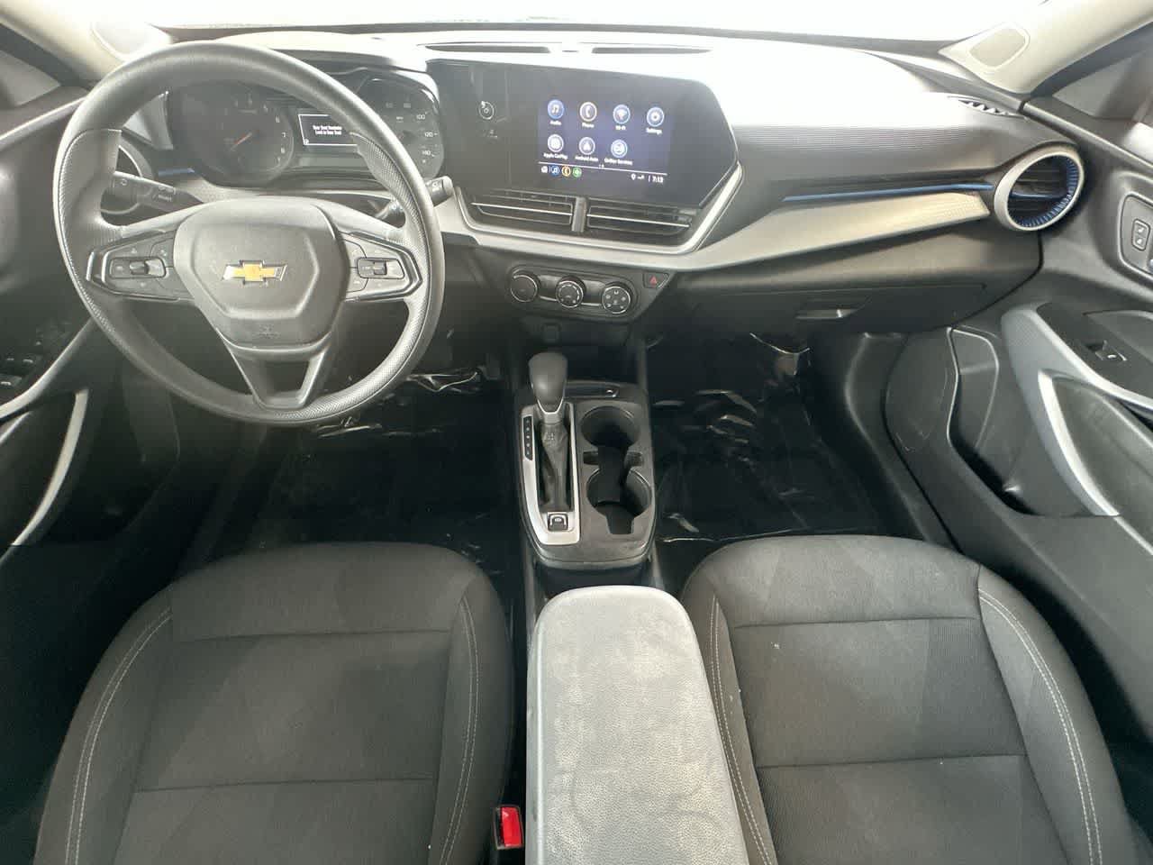 Used 2025 Chevrolet Trax LS FWD image 24