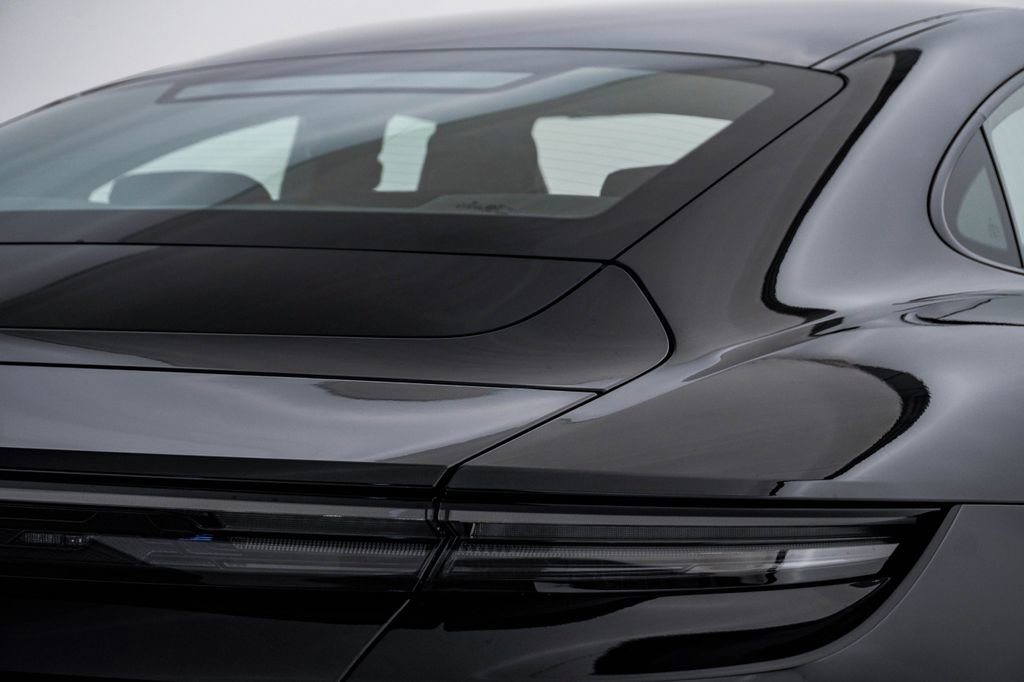 New 2026 Porsche Taycan image 13