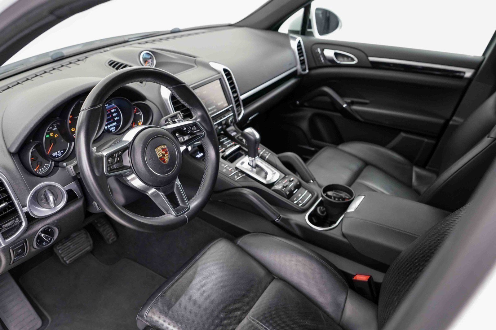 Used 2015 Porsche Cayenne Diesel AWD/4WD image 17