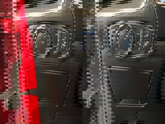 Used 2020 Ford Edge SEL w/ Convenience Package image 17