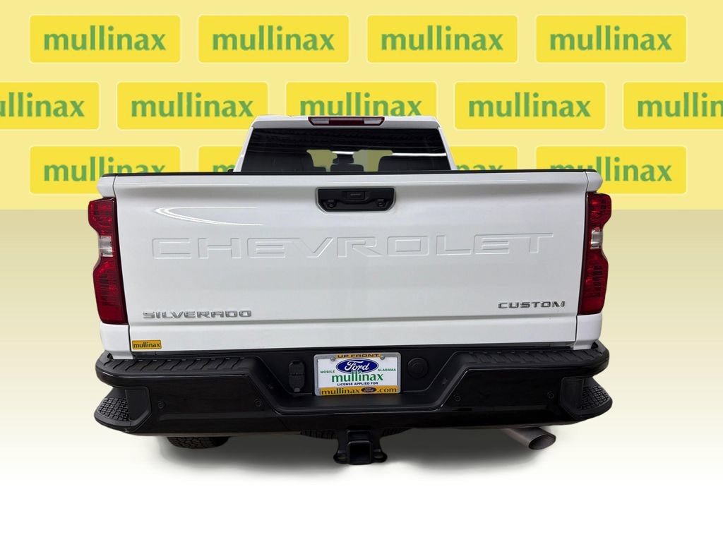 Used 2026 Chevrolet Silverado 2500 Custom w/ Custom Value Package RWD image 9