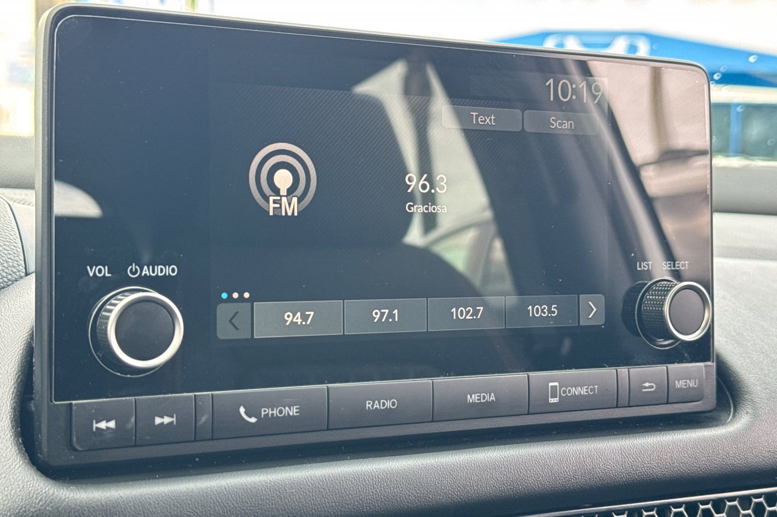Certified 2025 Honda HR-V Sport image 21