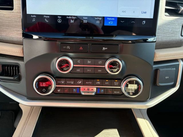 Used 2024 Ford Expedition Limited image 22
