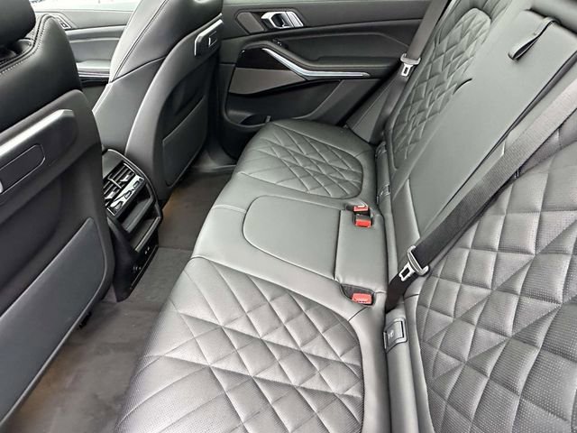 New 2026 BMW X5 xDrive40i w/ M Sport Package AWD/4WD image 8