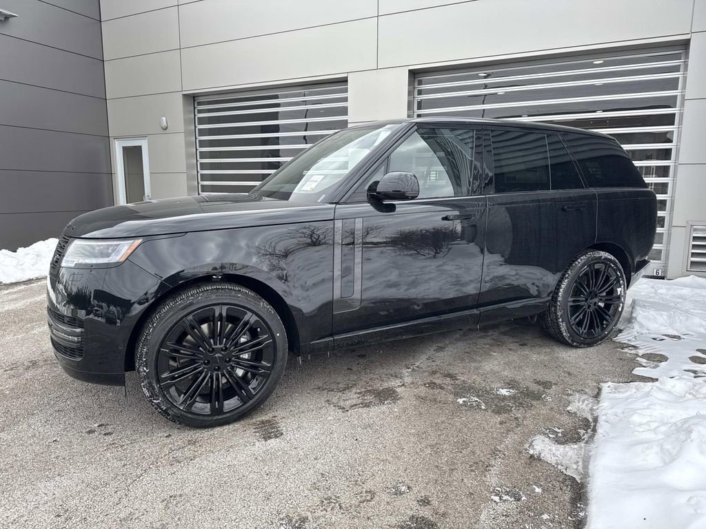 New 2026 Land Rover Range Rover SE image 3