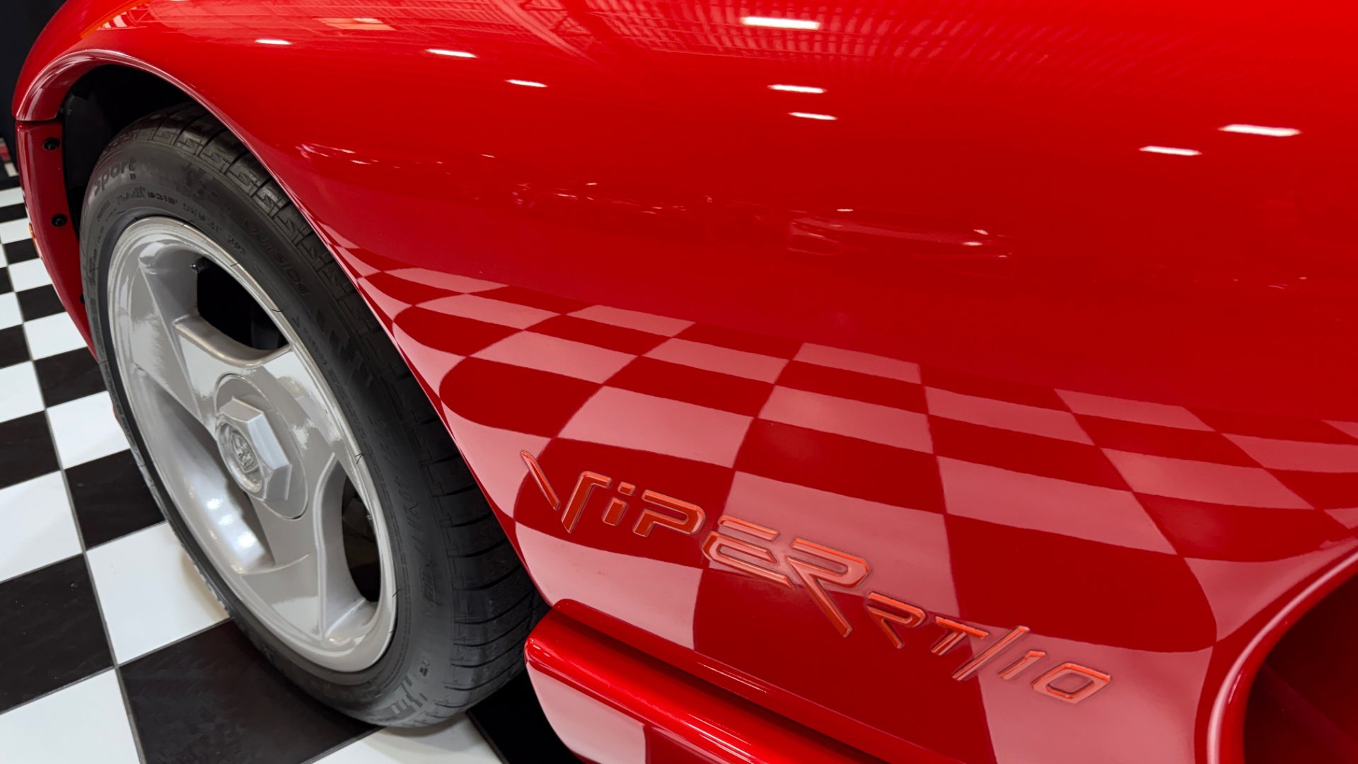 Used 1992 Dodge Viper RT/10 image 53
