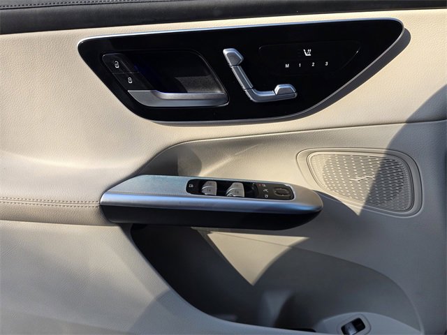 Used 2025 Mercedes-Benz GLC 300 GLC 300 image 18