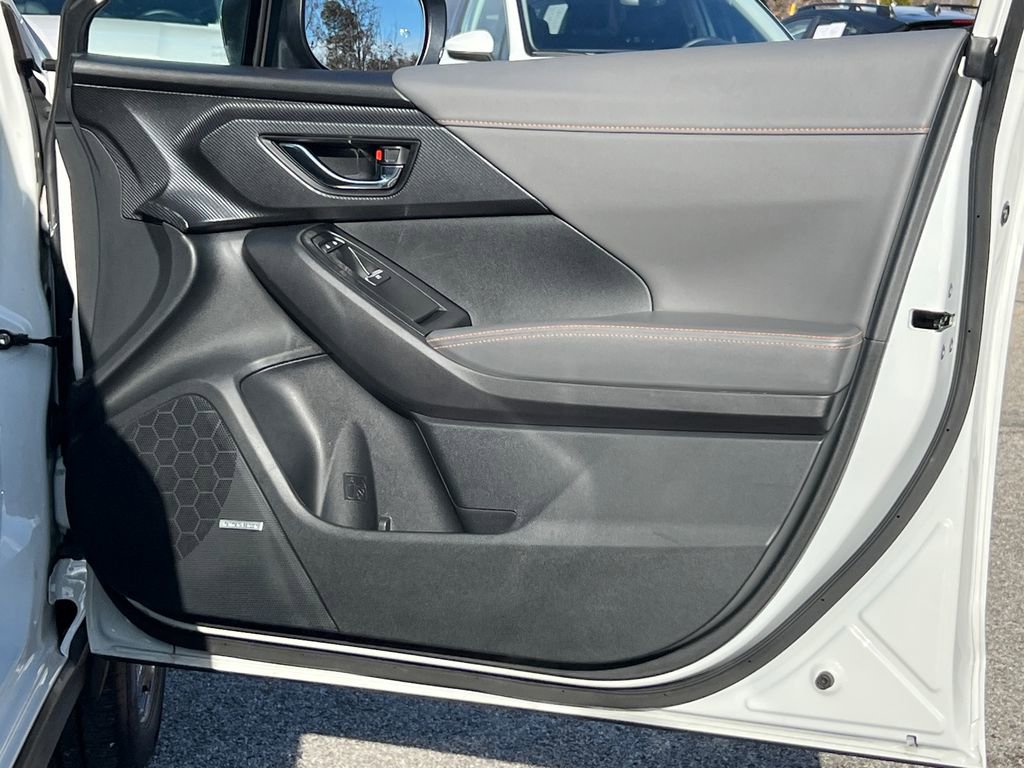 Certified 2025 Subaru Crosstrek 2.5i Limited w/ Crosstrek Mirror Package image 10