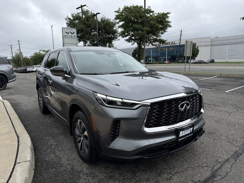 Certified 2025 INFINITI QX60 Pure AWD/4WD image 2