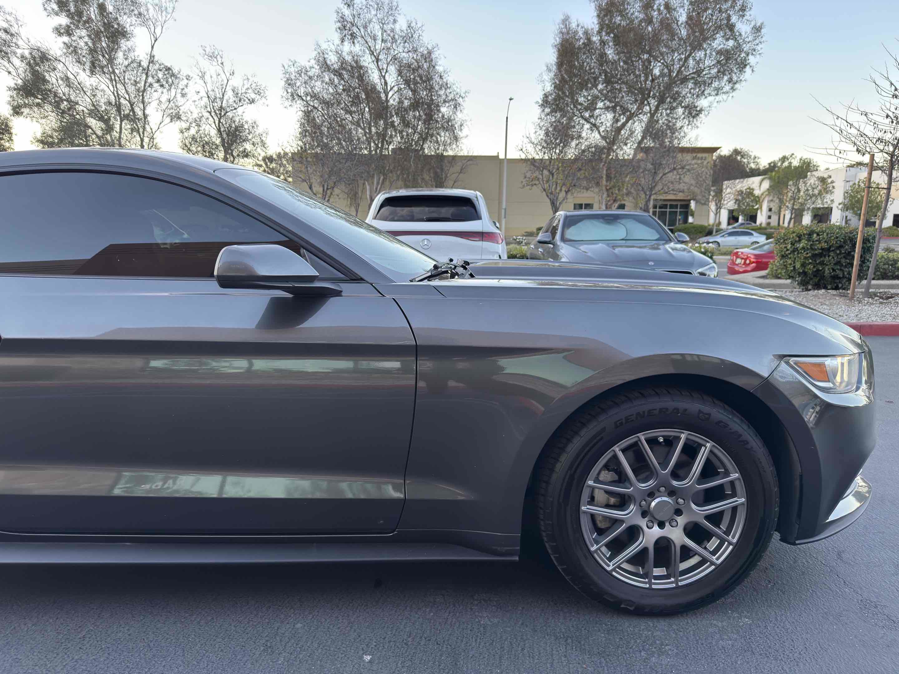 Used 2017 Ford Mustang Coupe RWD image 19