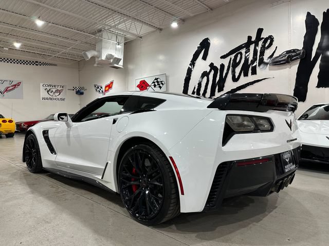 Used 2016 Chevrolet Corvette Z06 w/ Z07 Performance Package RWD image 4