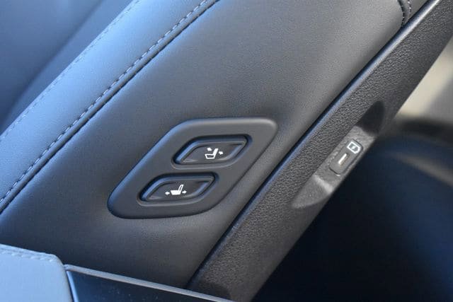 New 2026 Kia Carnival EX FWD image 28