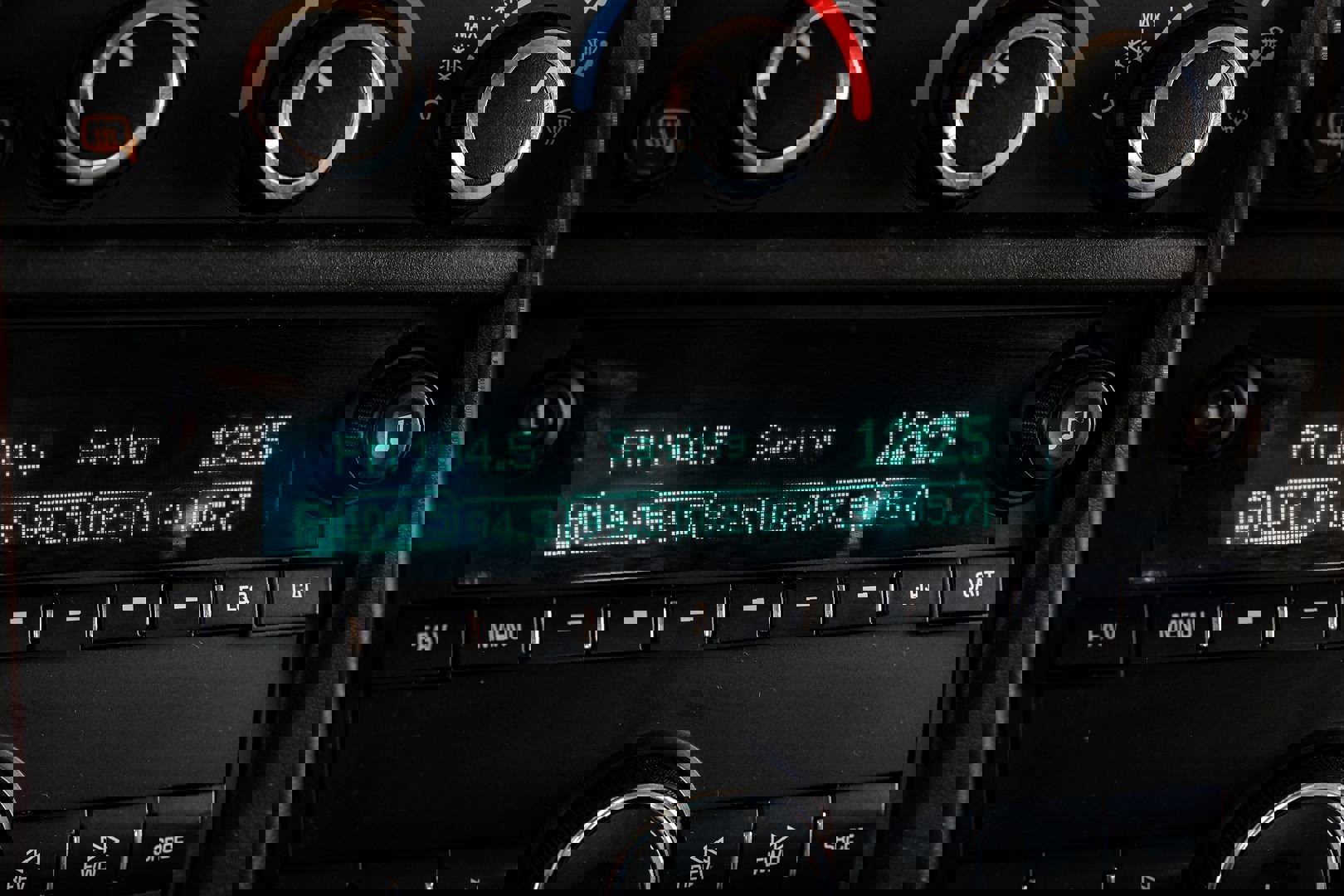 Used 2019 Chevrolet Express 2500 w/ Driver Convenience Package image 32