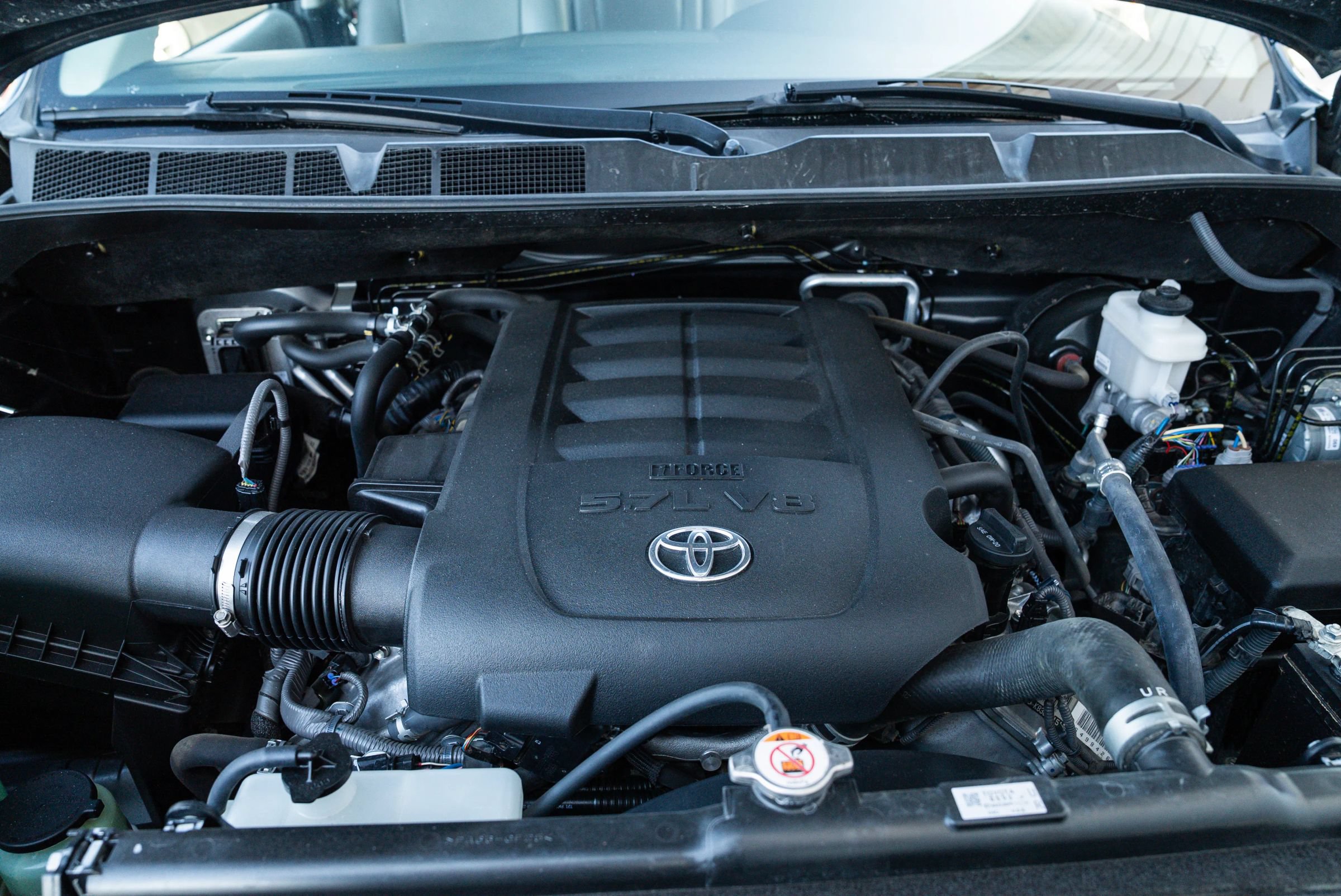 Used 2019 Toyota Sequoia Limited w/ Safety & Convenience Package AWD/4WD image 8