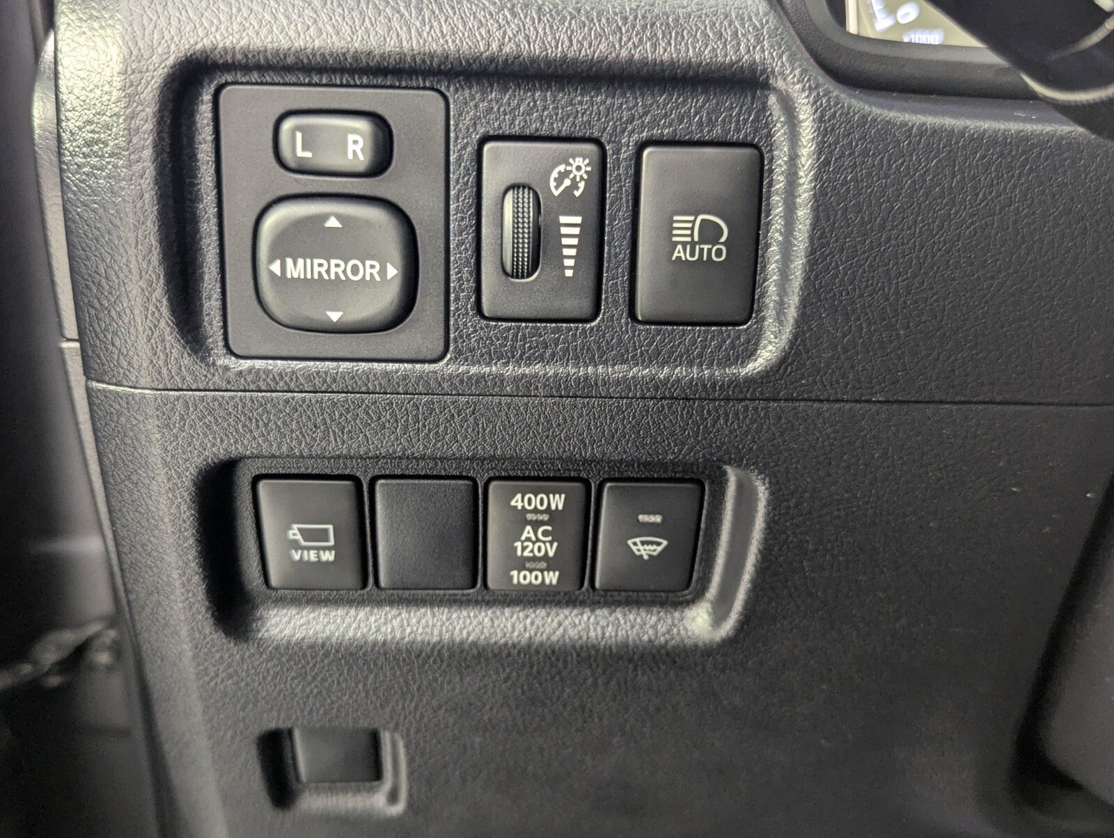 Used 2023 Toyota 4Runner Limited RWD image 15