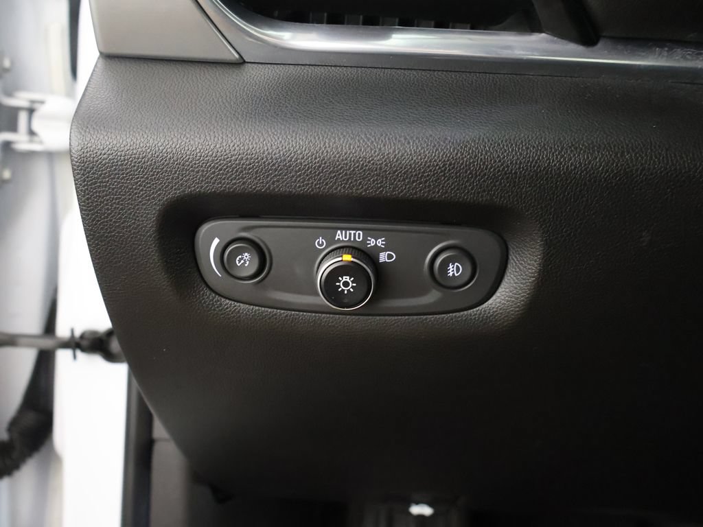 Used 2018 Chevrolet Traverse LT AWD/4WD image 40