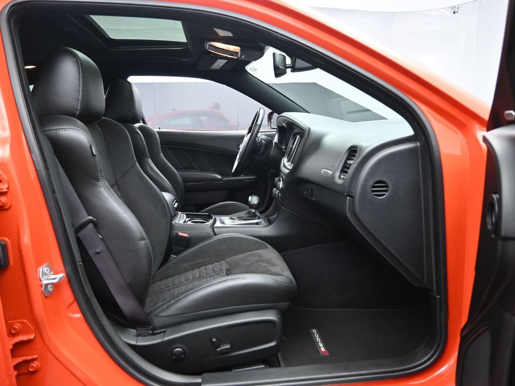 Used 2022 Dodge Charger Scat Pack w/ Daytona Edition Group image 32