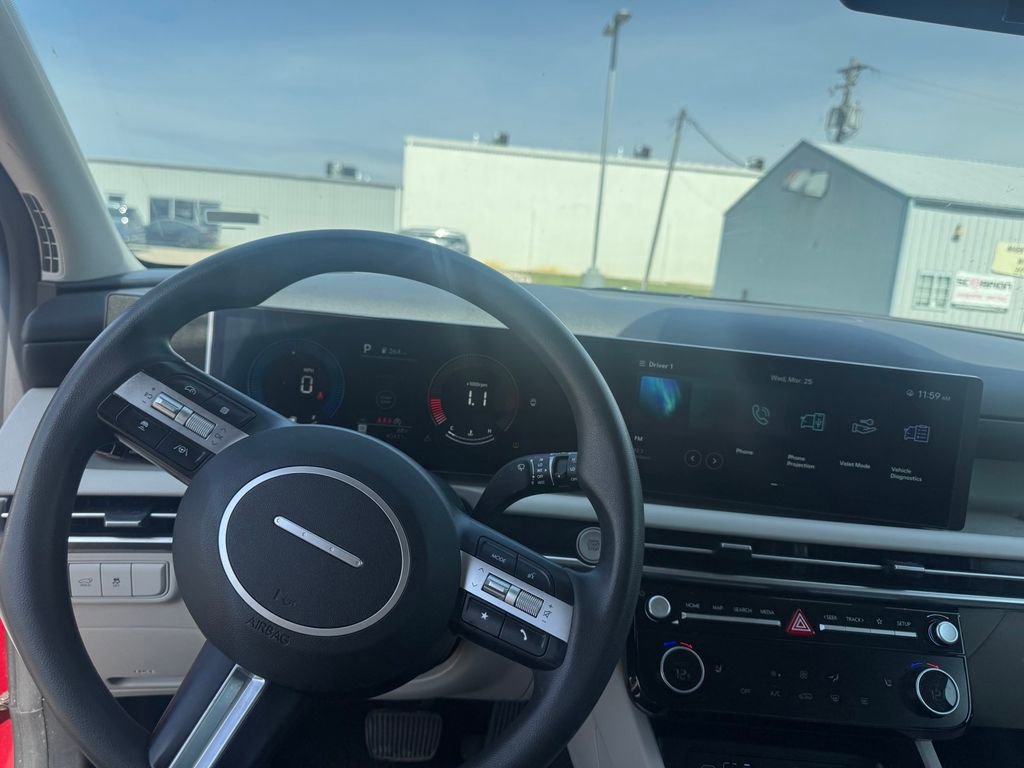 Used 2025 Hyundai Tucson SEL image 13