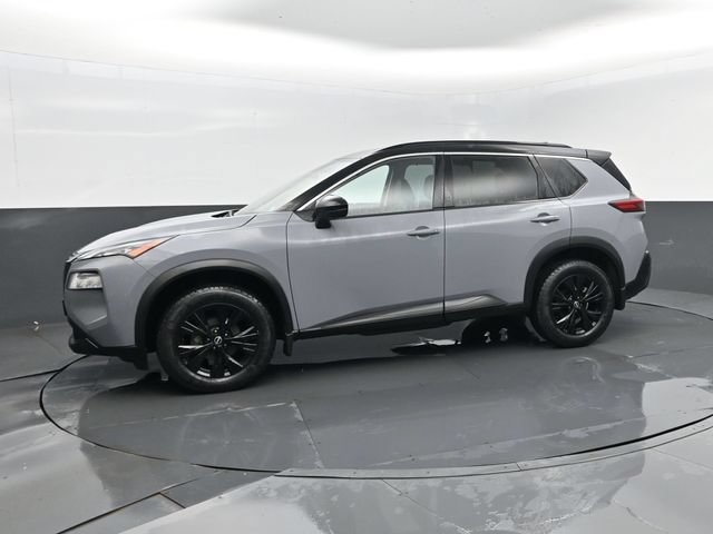 Used 2023 Nissan Rogue SV w/ SV Premium Package AWD/4WD image 2