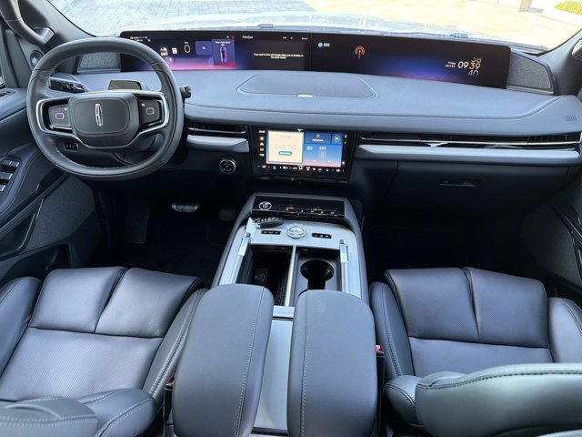 New 2026 Lincoln Navigator L Reserve w/ Jet Appearance Package AWD/4WD image 25