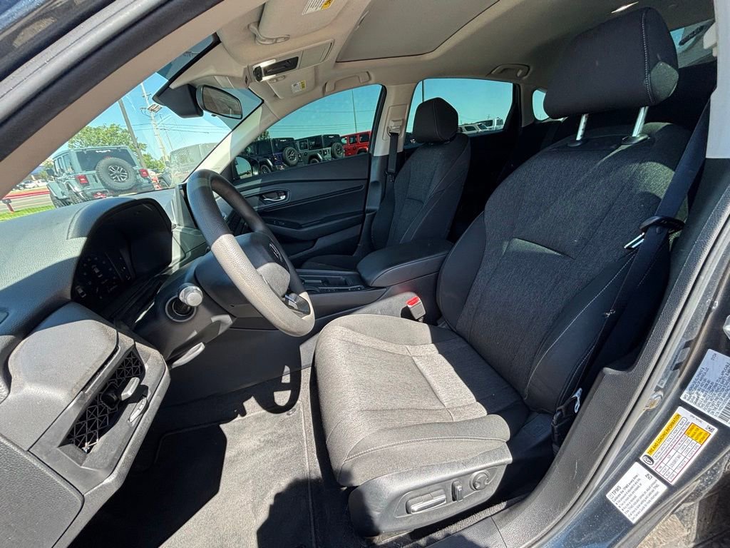 Used 2024 Honda Accord EX image 15