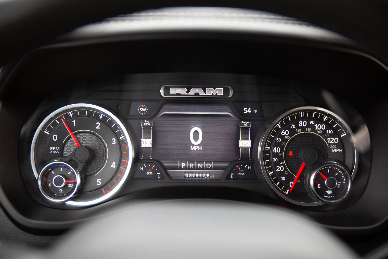Used 2024 RAM 2500 Laramie AWD/4WD image 13