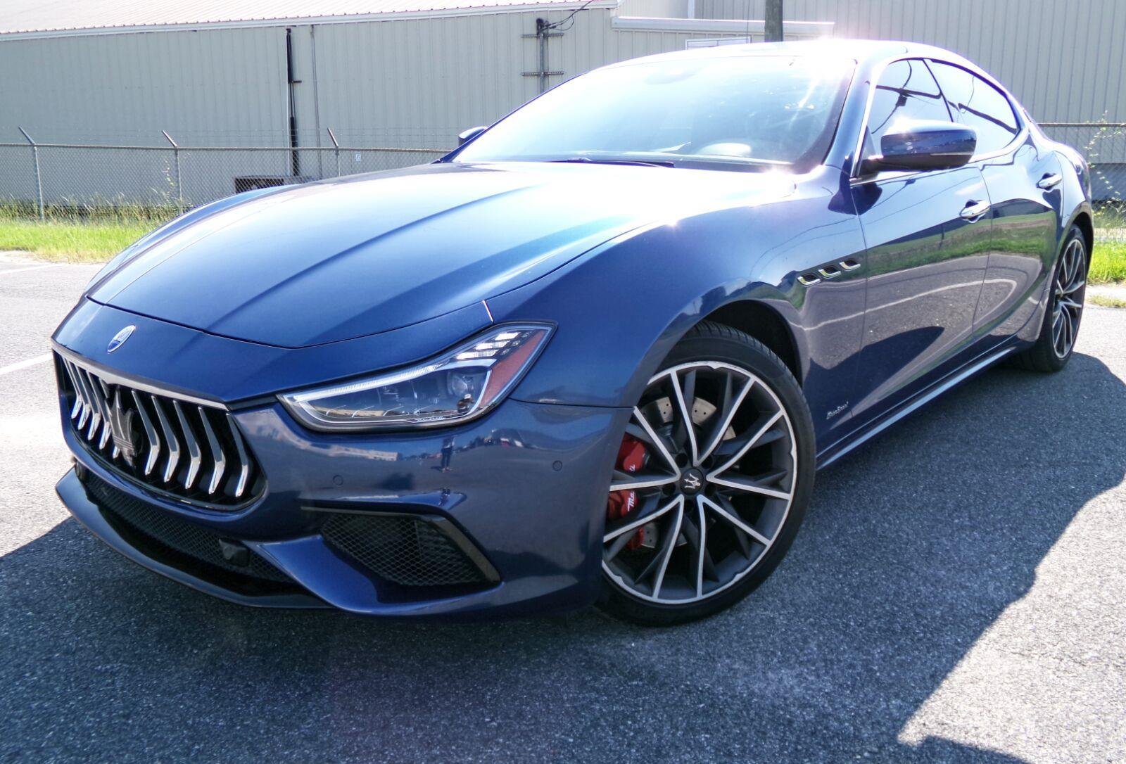 Used 2020 Maserati Ghibli S GranSport RWD image 1
