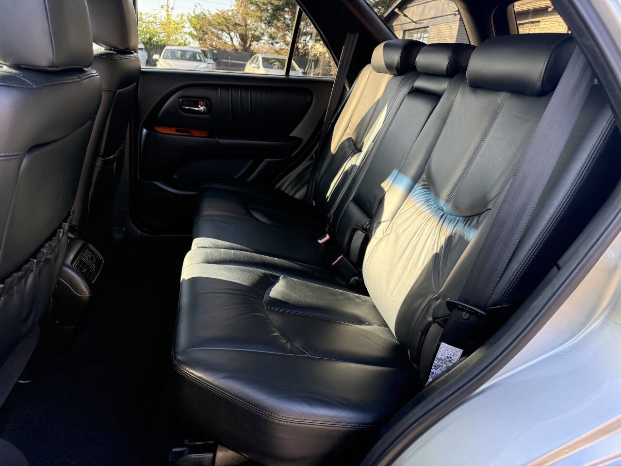 Used 2001 Lexus RX 300 Base 2WD 4dr SUV image 11