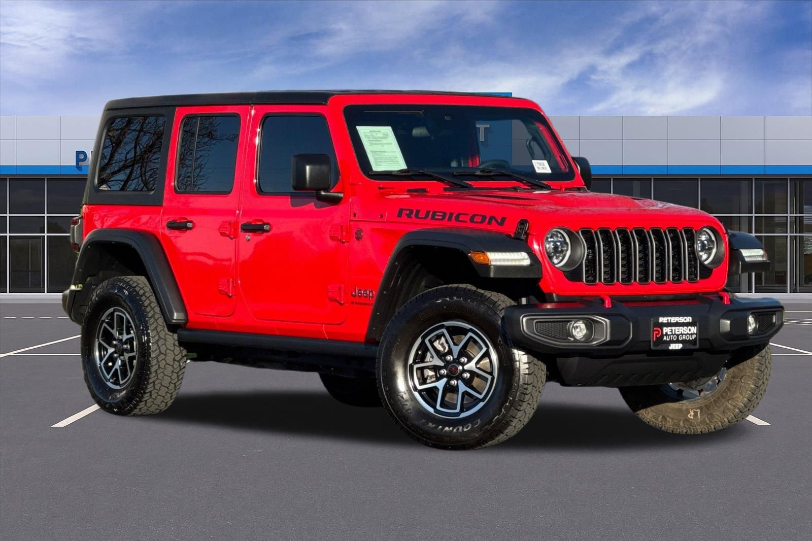 Used 2024 Jeep Wrangler Unlimited Rubicon AWD/4WD image 2