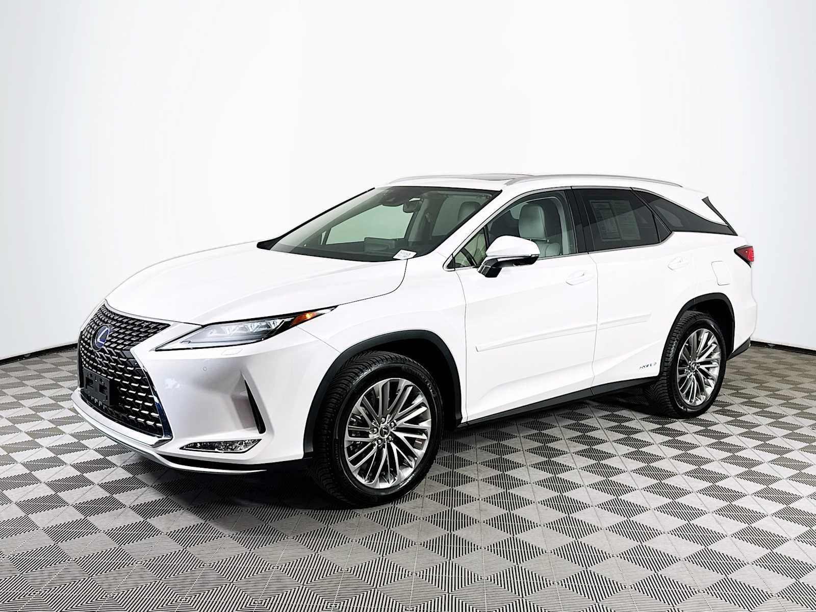 Used 2020 Lexus RX 450hL Luxury w/ Accessory Package image 1