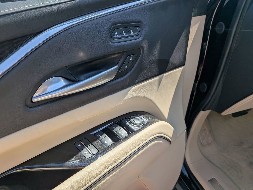 Certified 2024 Cadillac Escalade ESV Premium Luxury image 10
