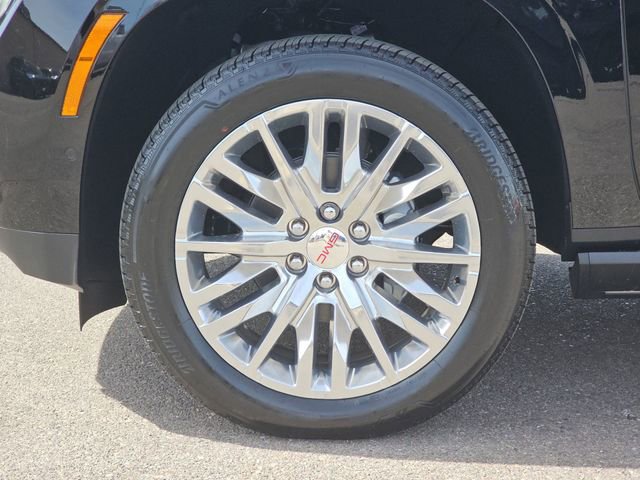 New 2026 GMC Yukon Denali w/ Sun & Power Step Package image 19