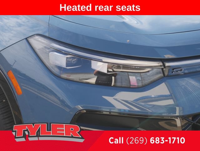 Used 2025 Volkswagen Tiguan SEL R-Line AWD/4WD image 10