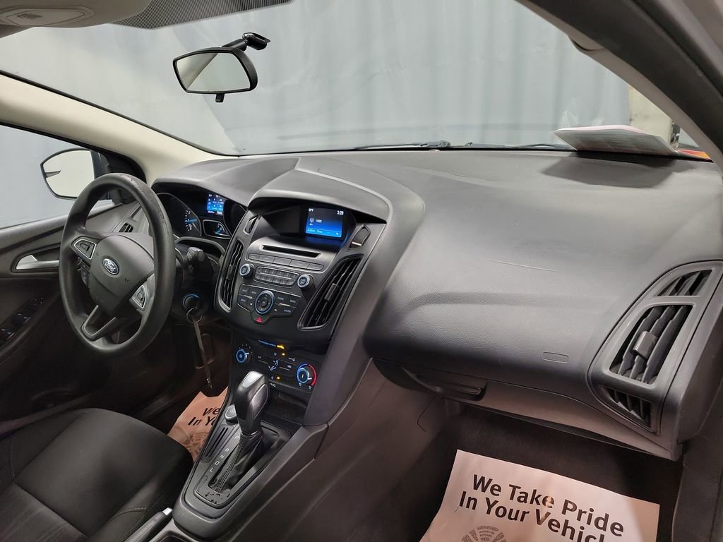 Used 2016 Ford Focus SE image 27