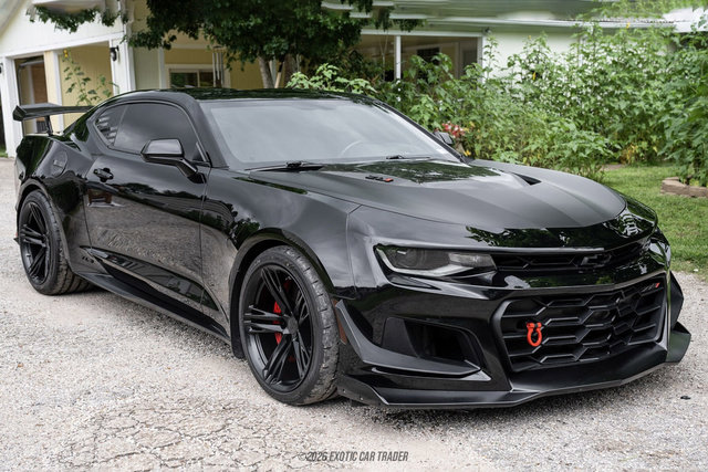 Used 2019 Chevrolet Camaro ZL1 RWD image 12