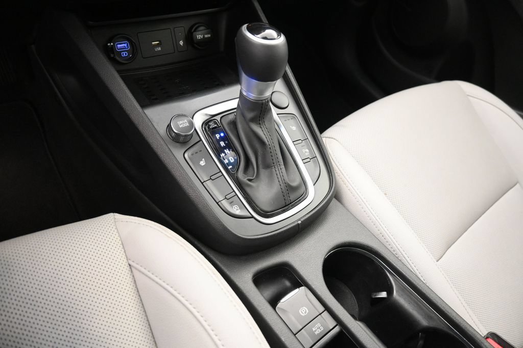 Used 2022 Hyundai Kona Limited FWD image 17