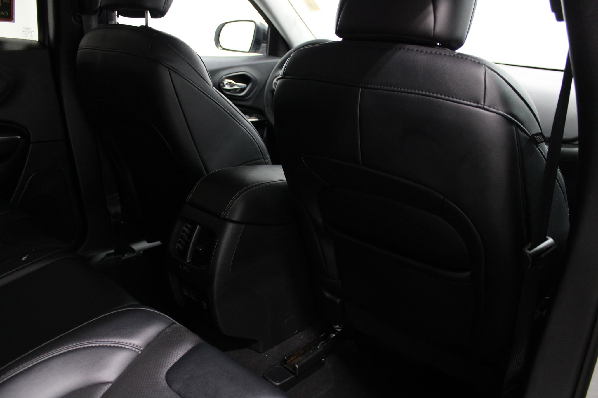 Used 2022 Jeep Cherokee Latitude Lux AWD/4WD image 22