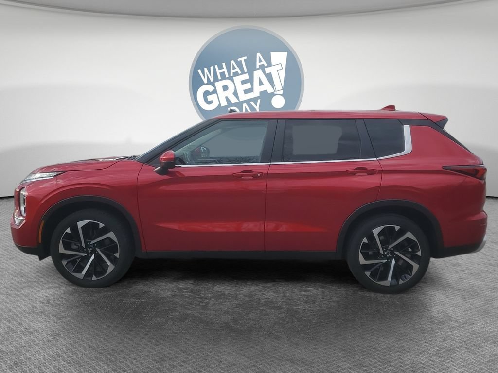 Used 2024 Mitsubishi Outlander SE AWD/4WD image 7