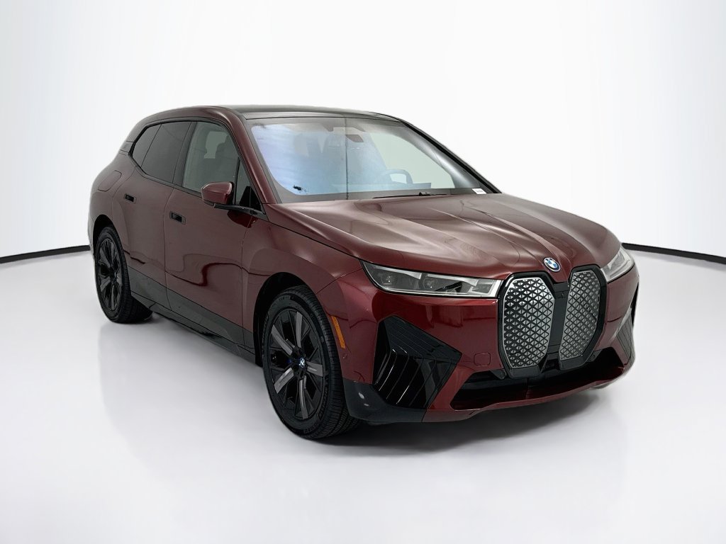 Certified 2024 BMW iX xDrive50 w/ Premium Package AWD/4WD image 3